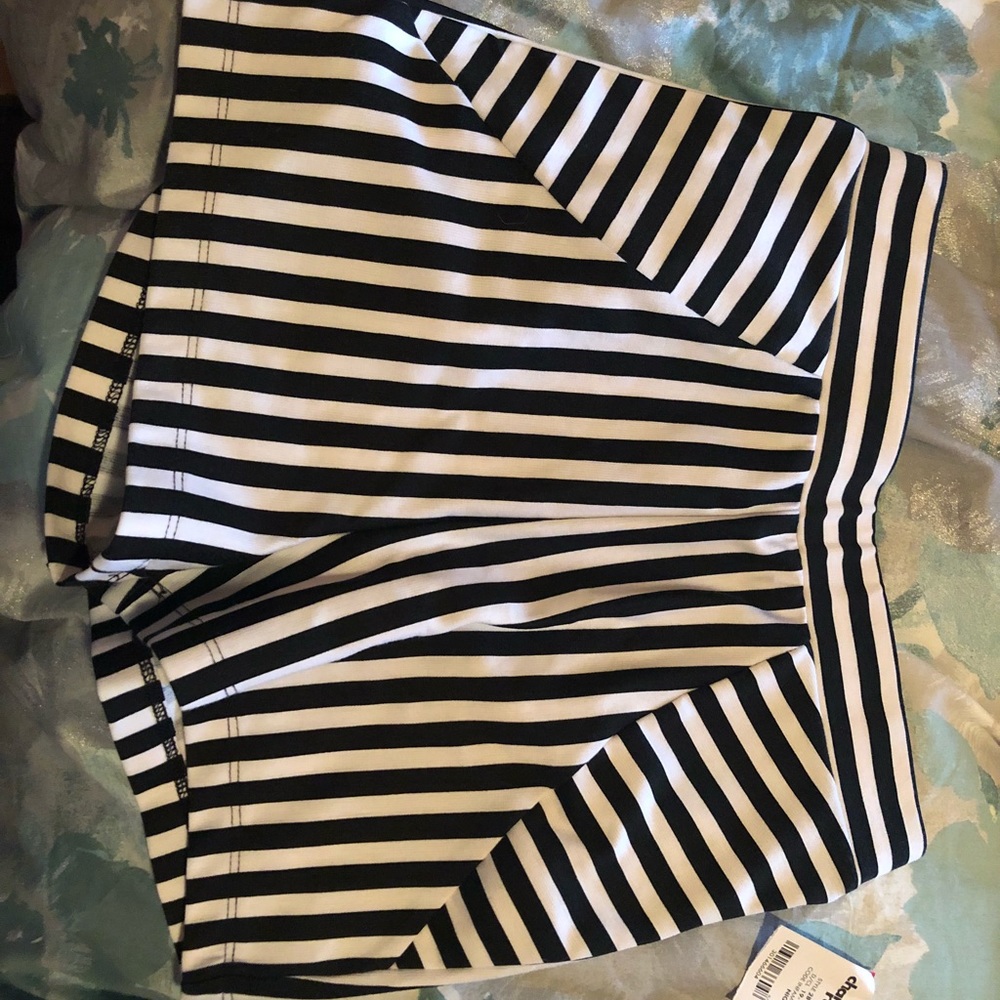 Charlotte Russe Highwaisted Black and White Shorts